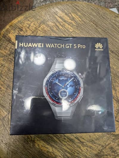 Huawei Watch GT 5 Pro Titanium جديدة متبرشمة بضمان الوكيل