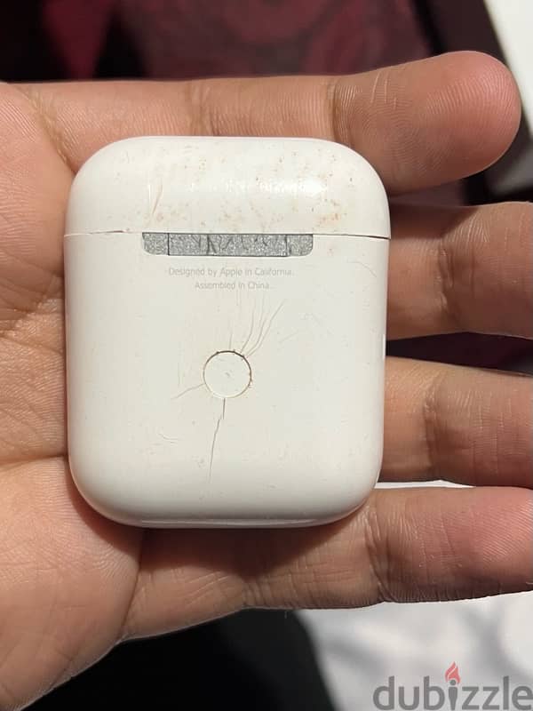 Apple Airpods 2 With Wireless Charging Case 3