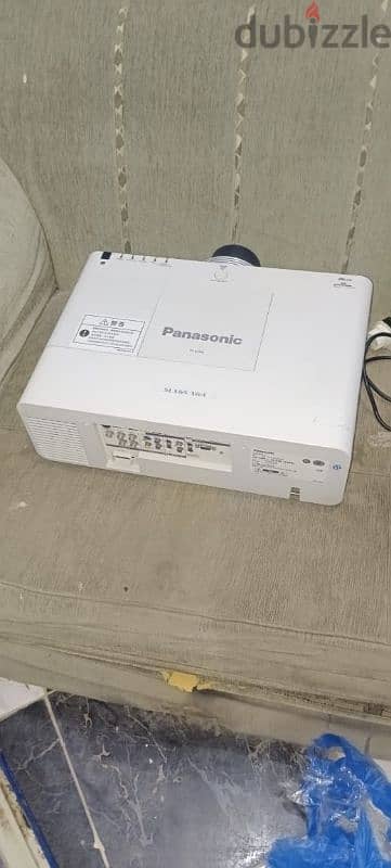 بروجكتور panasonic بحالة االزيرو وارد الخارج 4