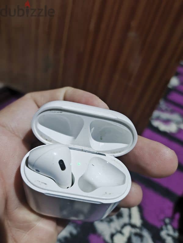 Airpods 2nd generation السماعه الشمال ضايعه 0