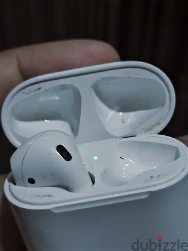 Airpods 2nd generation بدون سماعه يمين 2