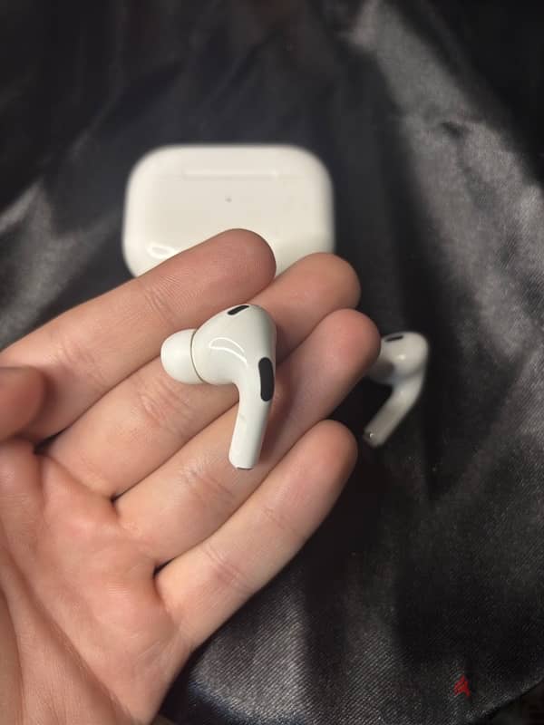 Airpods pro 2nd gen type-c 3