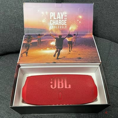 JBL CHARGE 5 like new