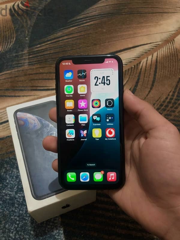 iPhone XR 1