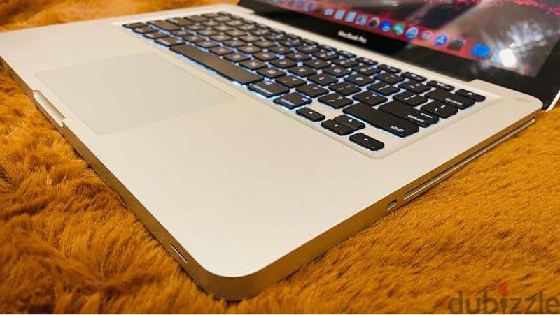 حالتة زيرو لابتوب ابل Apple MacBook Pro 4