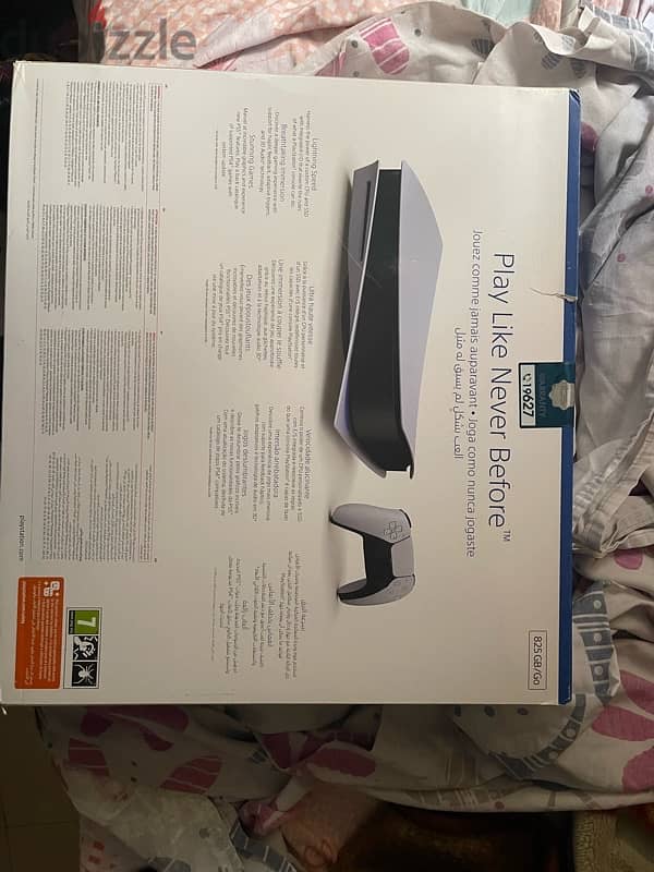 ps5 with extra charger , ps5 controller and 3 sealed games 2