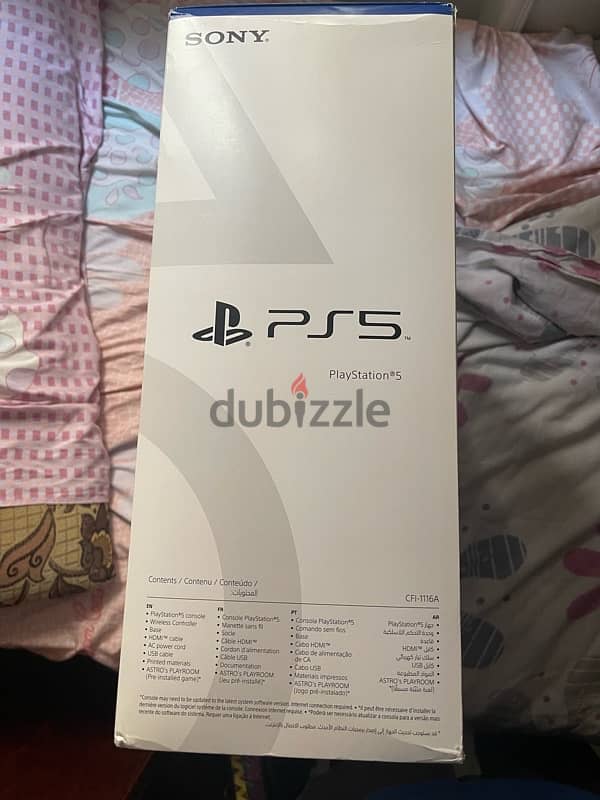 ps5 with extra charger , ps5 controller and 3 sealed games 5
