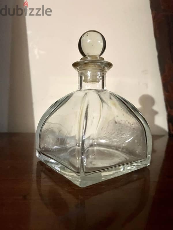 قارورة عطر 0