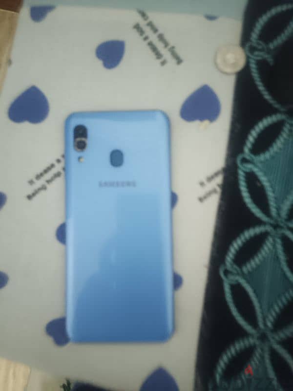 Samsung Galaxy a30 6