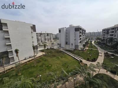 Apartment for sale in Madinaty 85m Wide Garden View in B12 with a down payment and the rest in installments for 7 years.