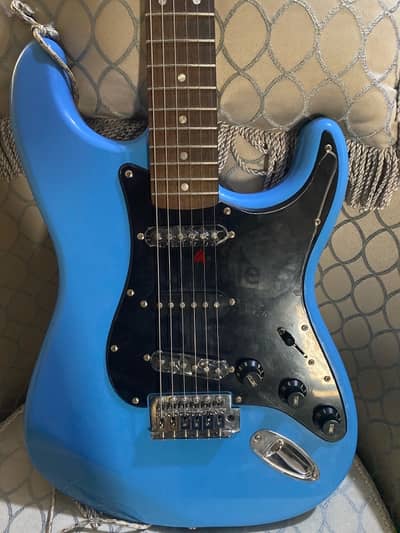 fender squier stratocaster