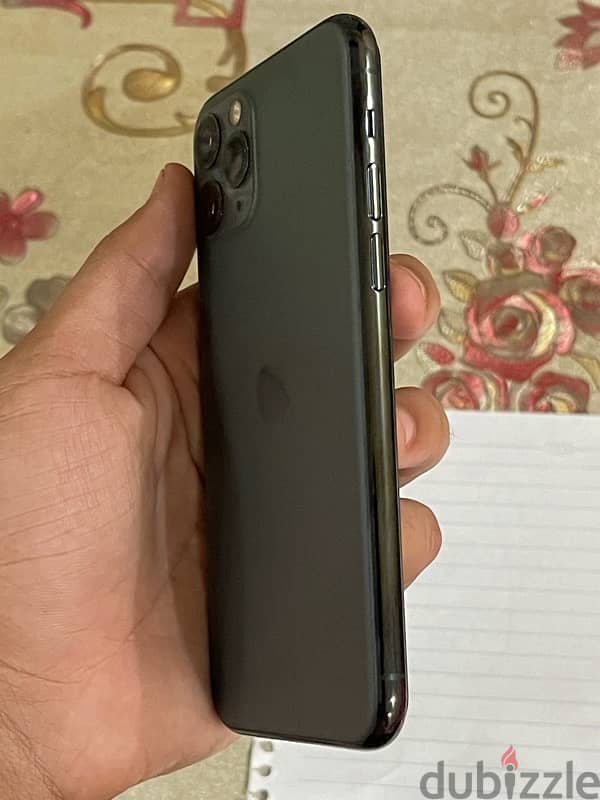 iphone 11 pro 2