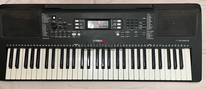 Yamaha PSR363 used like new