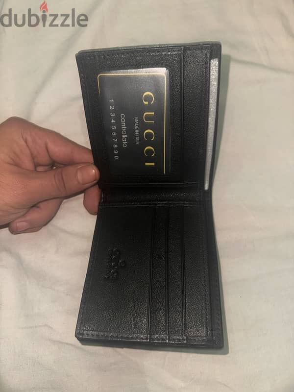 Gucci wallet 4