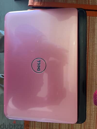 Dell mini laptop in an excellent condition with original charger