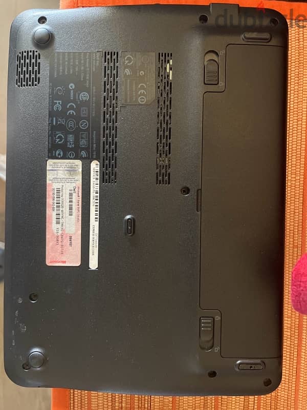 Dell mini laptop in an excellent condition with original charger 2