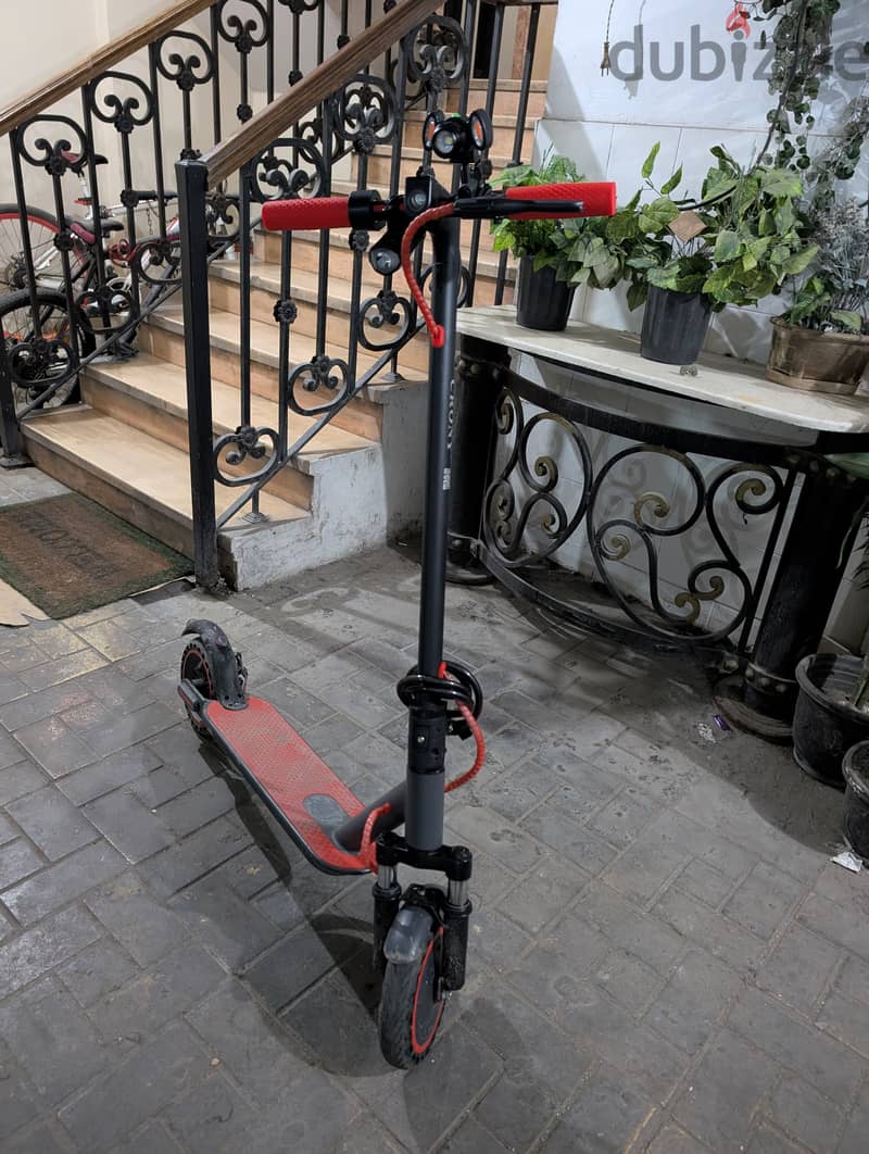 Crony Electric Scooter 60kmh edition with range 20KM . . . negotiable 1