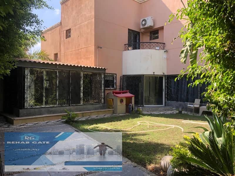 Luxury villa for sale at the price of an apartment, a unique bargain 0