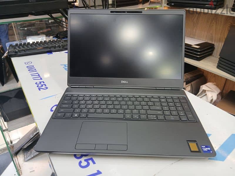 DELL Precision 7560 1