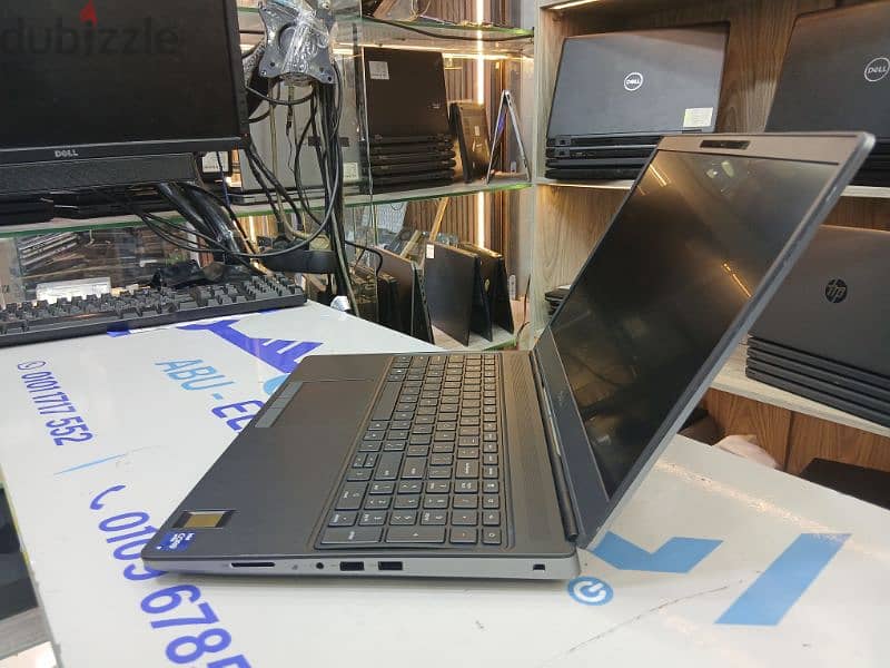 DELL Precision 7560 3