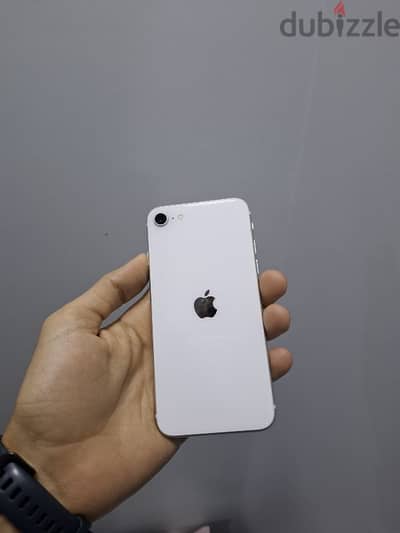 iphone se2020 بيع او بدل