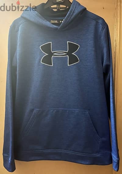 سويت شيرت Under Armour & بليزر Zara