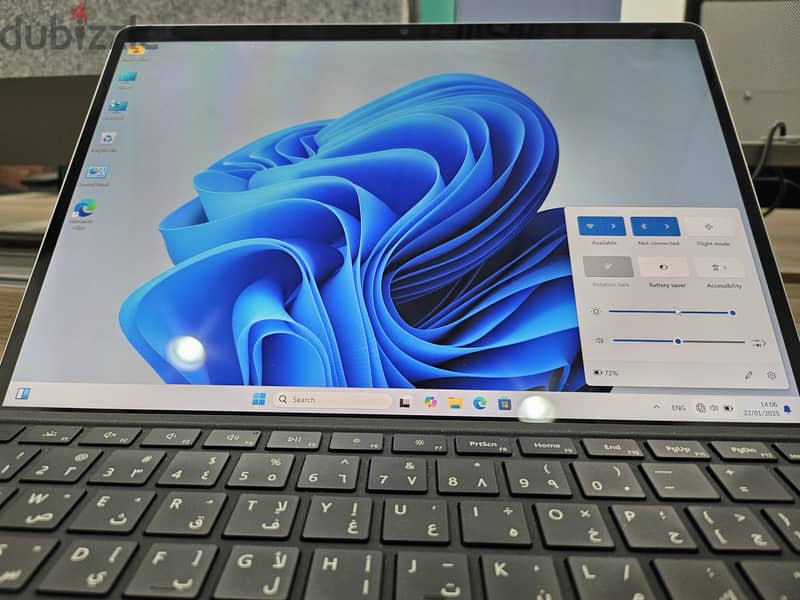 إستخدم خفيف  - Surface Pro 9 - i7 - 16 GB RAM  - 1 TB Storage 1