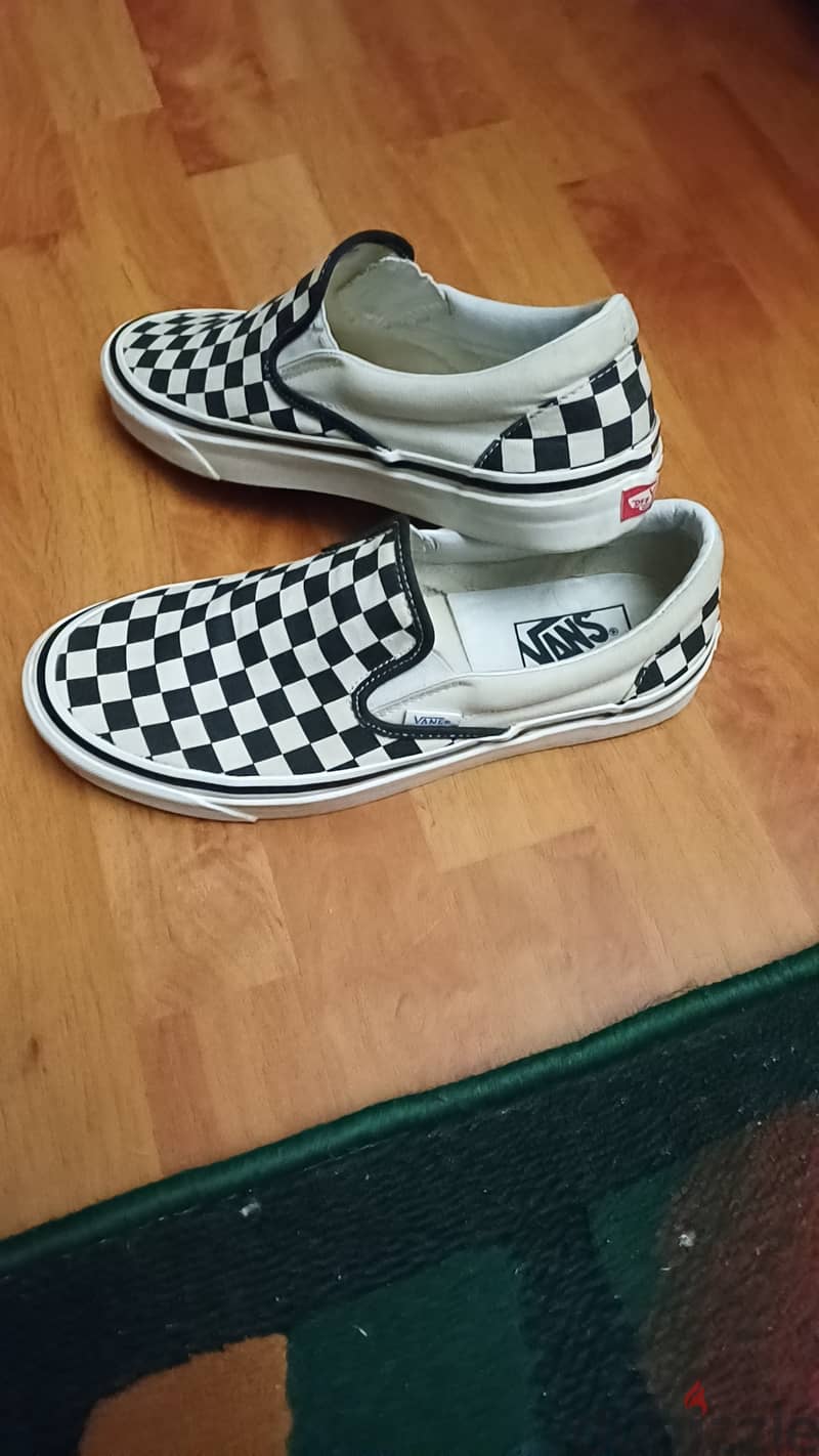 Vans black and white checkered shoes 4