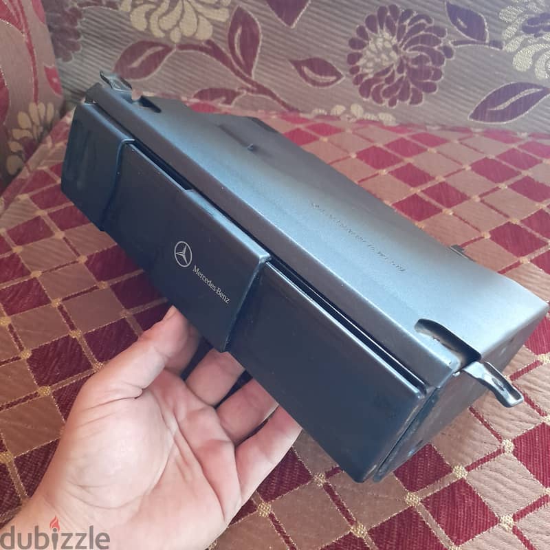 مرسيدس CD Changer سي دي اتشنجر 1