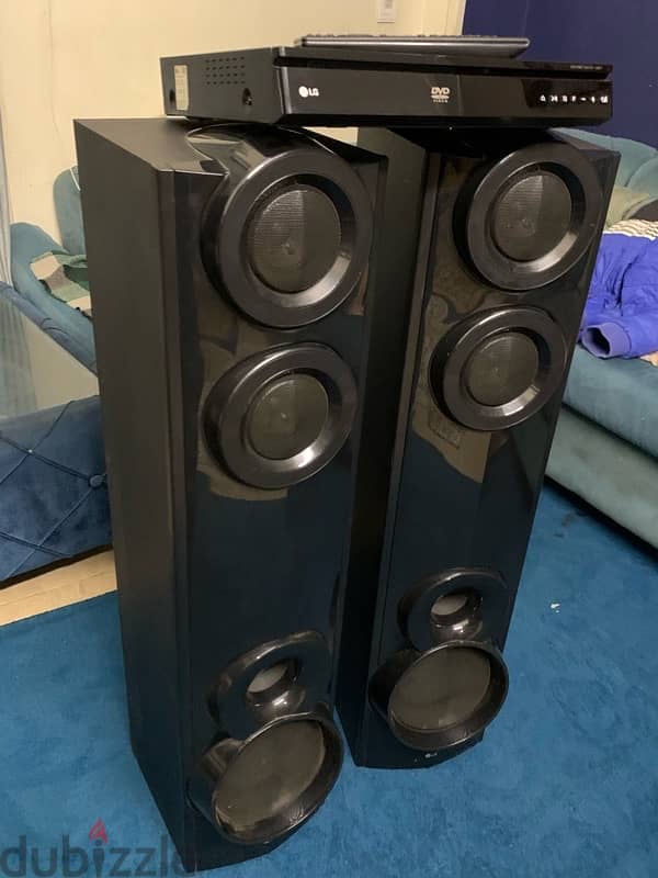 LG Home Theater System LHD677, 4.2ch,  DVD - 1000W 8