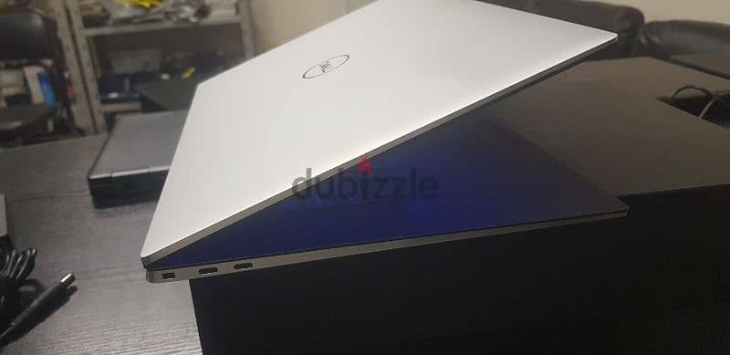 Delll XPS 17 9720:-core i7  12 th/32 GB/Ssd 1TB/Rtx 3060 M2 17"Touch 6