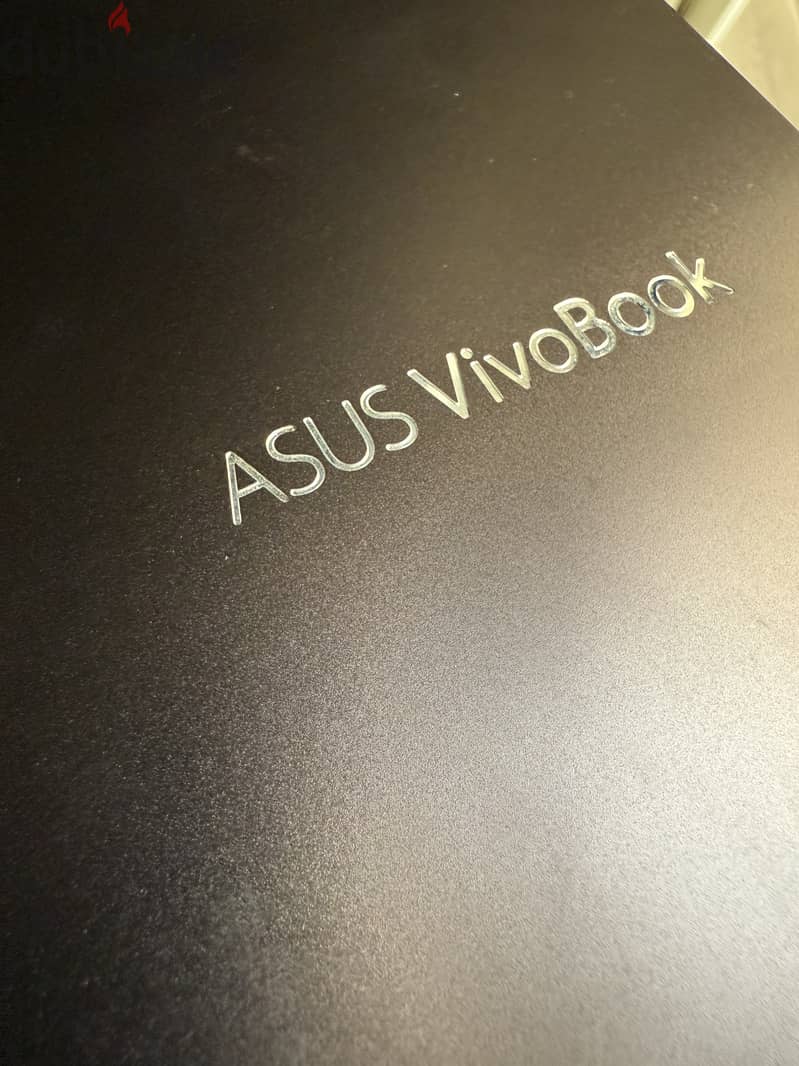 Asus VivoBook 14/15 - 512 SSD - Ryzen 5 8