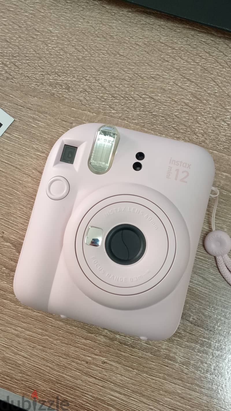 Instax Mini 12 Instant Camera – Like New! 4