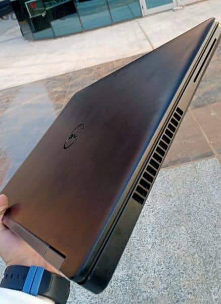 dell latitude e5570 4