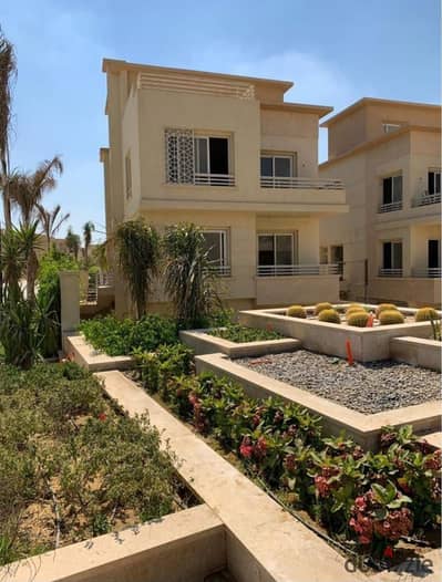 villa with 6 rooms, resale, immediate delivery, prime location, in front of Al-Jazira Club and next to New Giza and Palm Hills.