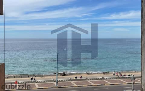 Apartment for sale 100m Sporting (directly on the sea)