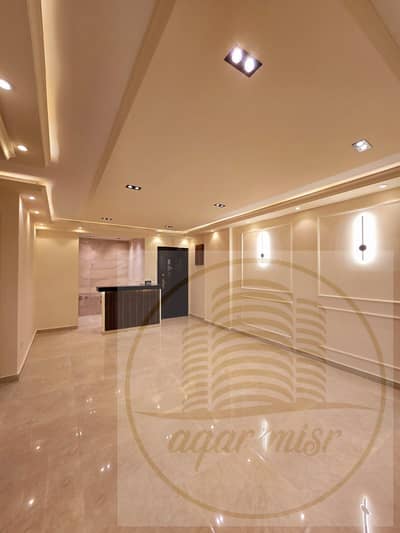 Apartment for sale in Madinaty, 82 sqm, main street view (Talaat Mostafa). Fully finished with Ultra Super Lux finishes. Located 150 meters from the m