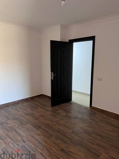 Sunny Clean Two Bedroom In Zahraa El Maadi Compound