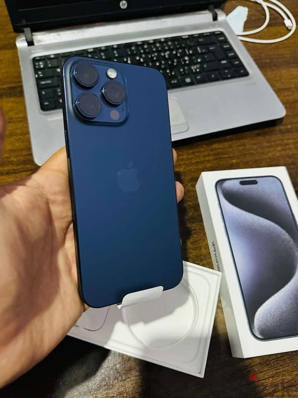 iPhone 15 Pro Max, Blue Titanium, 256 3