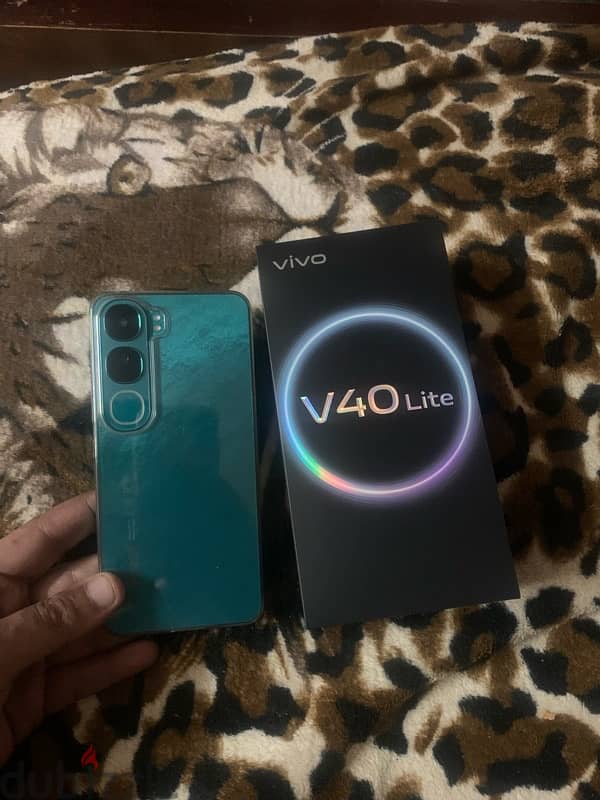 موبايل فيفو 40 لايت كسر زيرو بحالته Vivo 40 lite 2