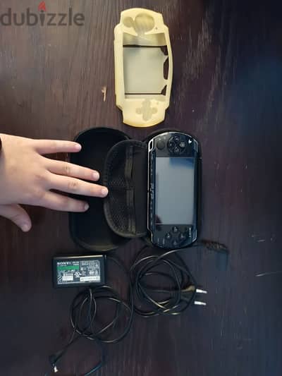 Playstation portable (psp2000)