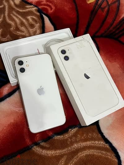 iPhone 11 خطين