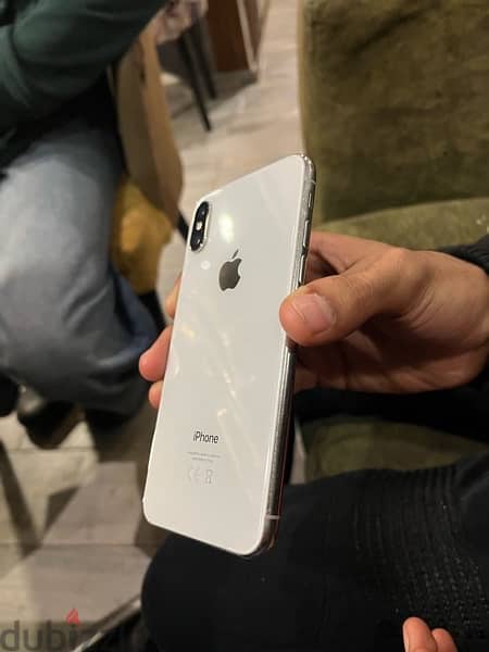 iphone x in a mint condition 1