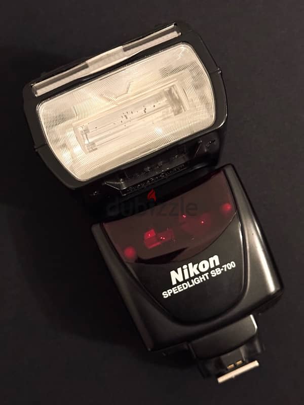 Nikon Flash SB 700 5