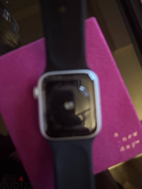 Apple Watch SE. GPS. Aluminium. casewith sport 8