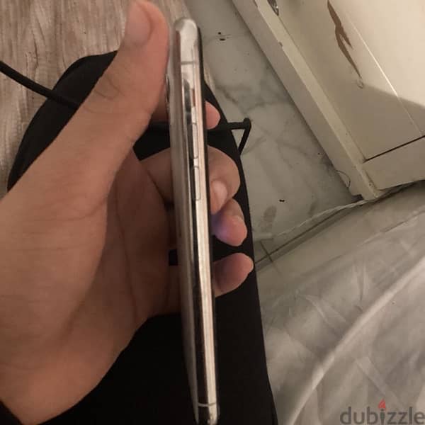 iPhone 11 Pro used like new 0