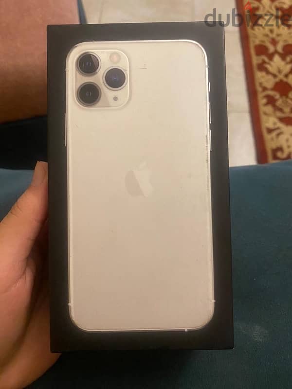 iPhone 11 Pro used like new 6