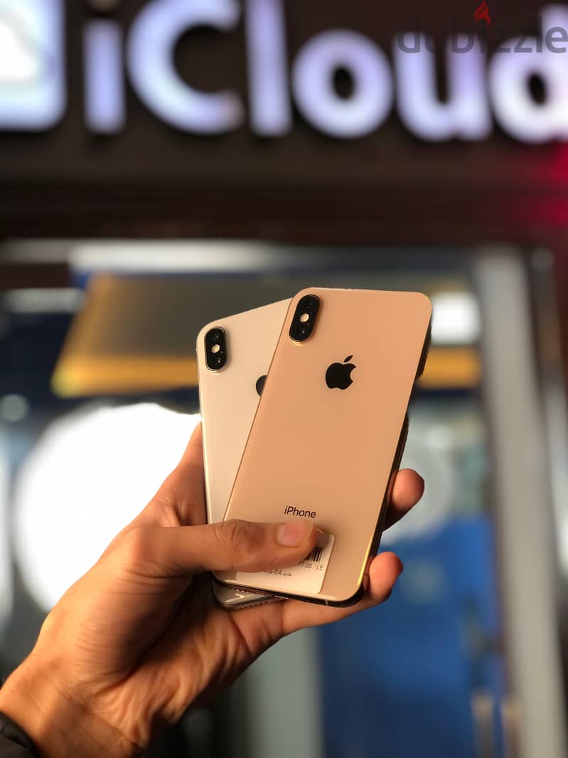 ايفون بسعر بسيط iphone XS. 64GB مستعمل بحالة ممتازة وبضمان معتمد 1