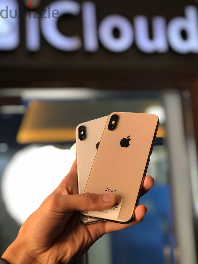 ايفون بسعر بسيط iphone XS. 64GB مستعمل بحالة ممتازة وبضمان معتمد 2