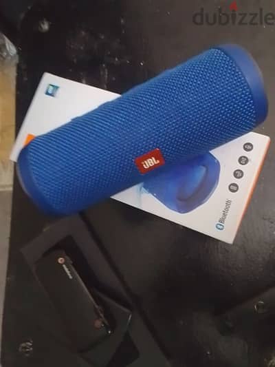 JBL flip 4